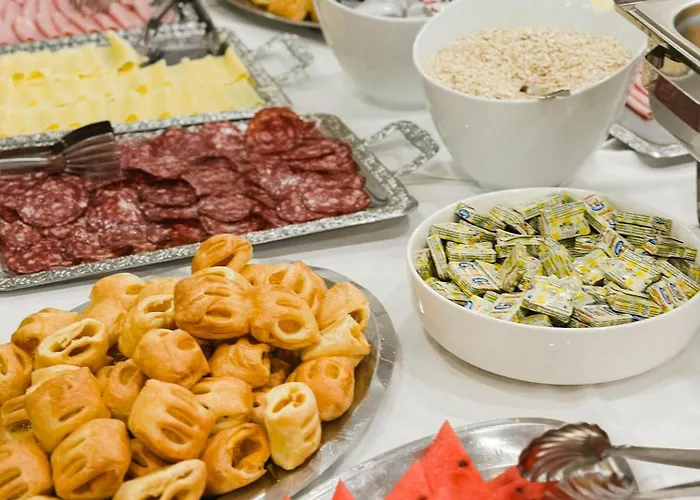 אכסניה Spinut *